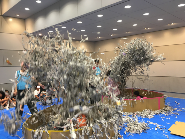 新聞紙ビリビリプール